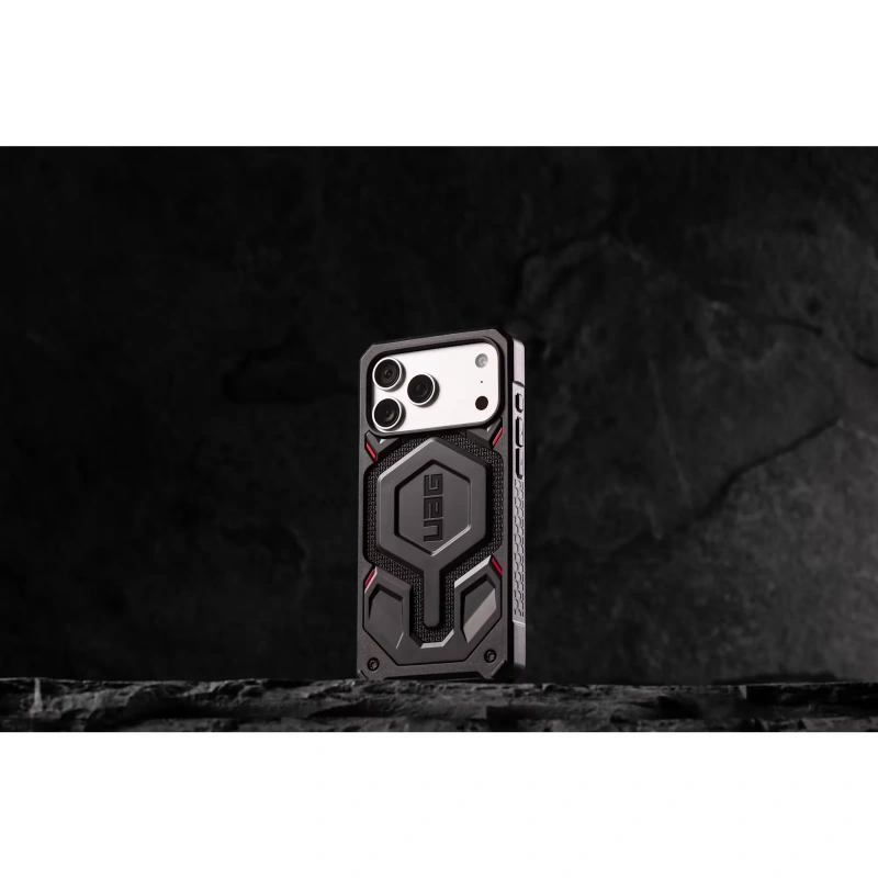 Чехол UAG Monarch Pro с поддержкой MagSafe для iPhone 17 Pro цвет: черный кевлар (Kevlar Black)